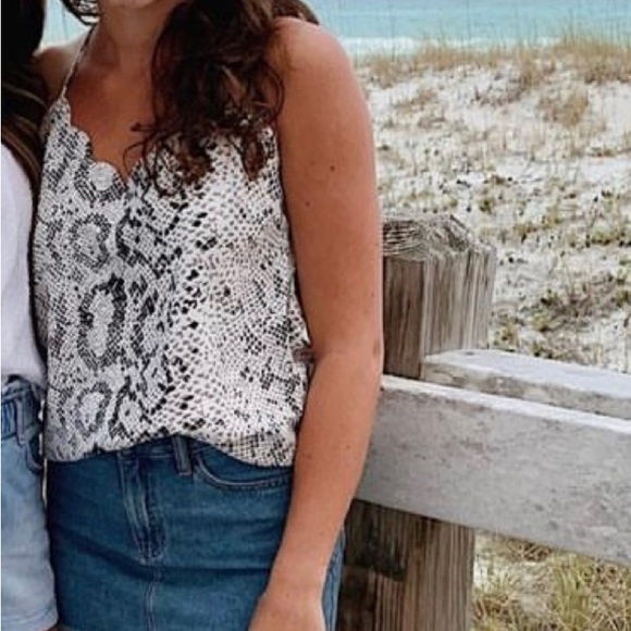 • [J. Crew] Scalloped Snake Tank • - Picture 12 of 12